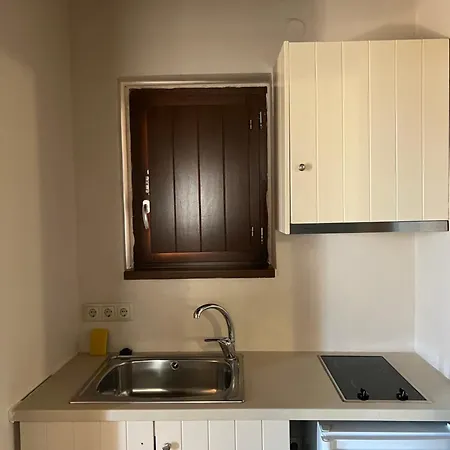 Отель Koukouri Village Kafiona